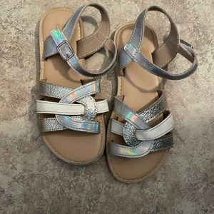 Girls Harper canyon sandals! Size 11! 💜😊☺️